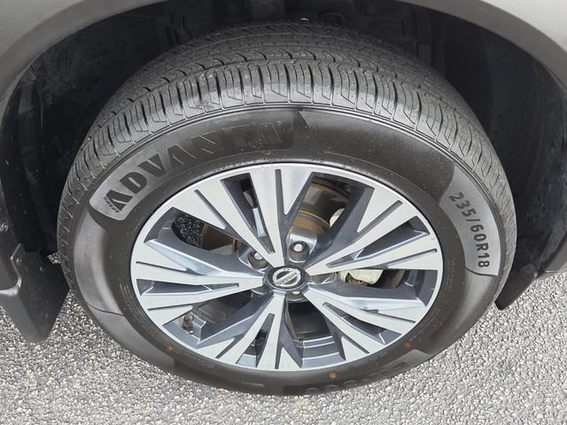 Used 2021 Nissan Rogue SV FWD image 16