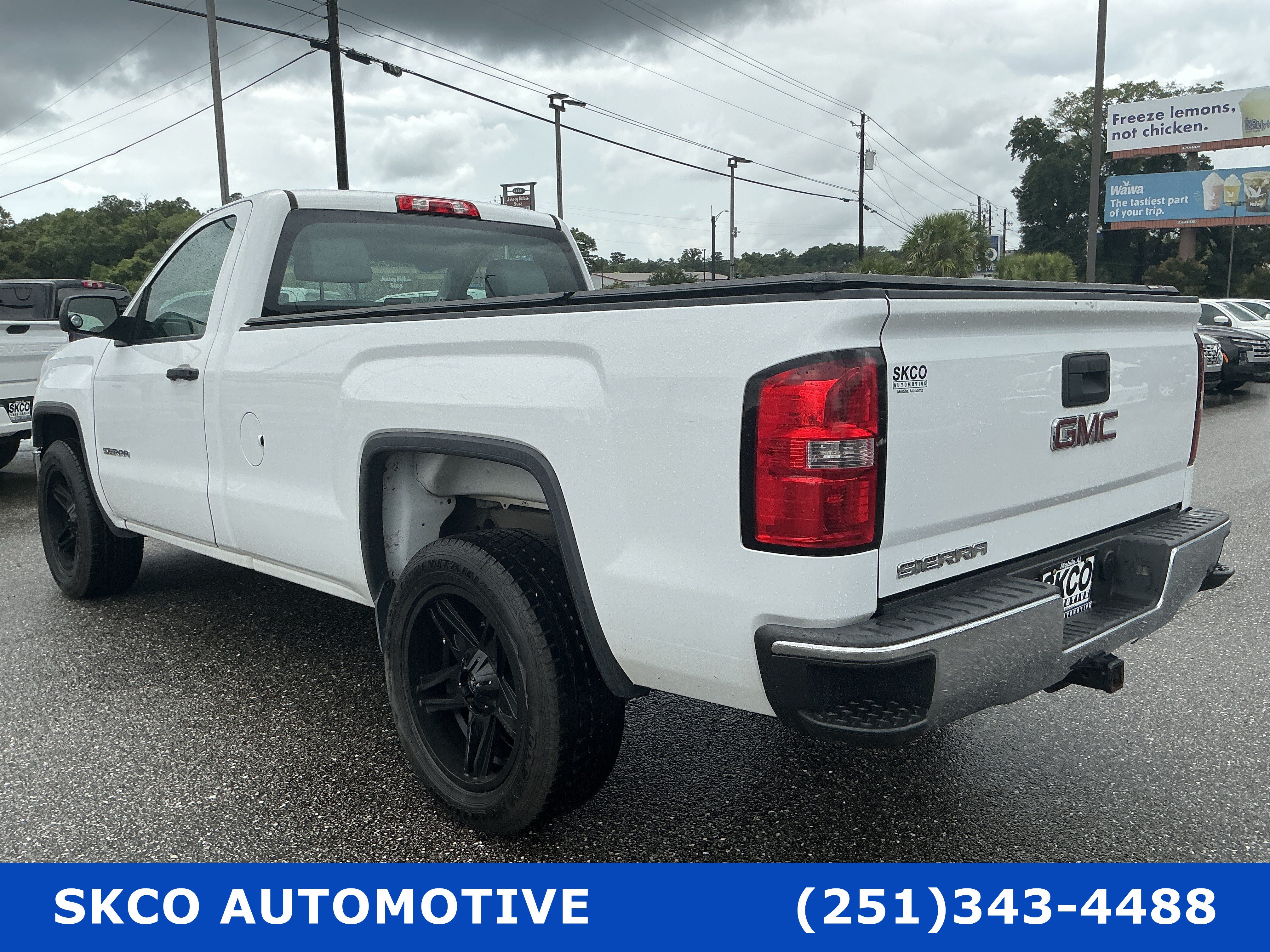 Used 2015 GMC Sierra 1500 2WD Regular Cab image 3