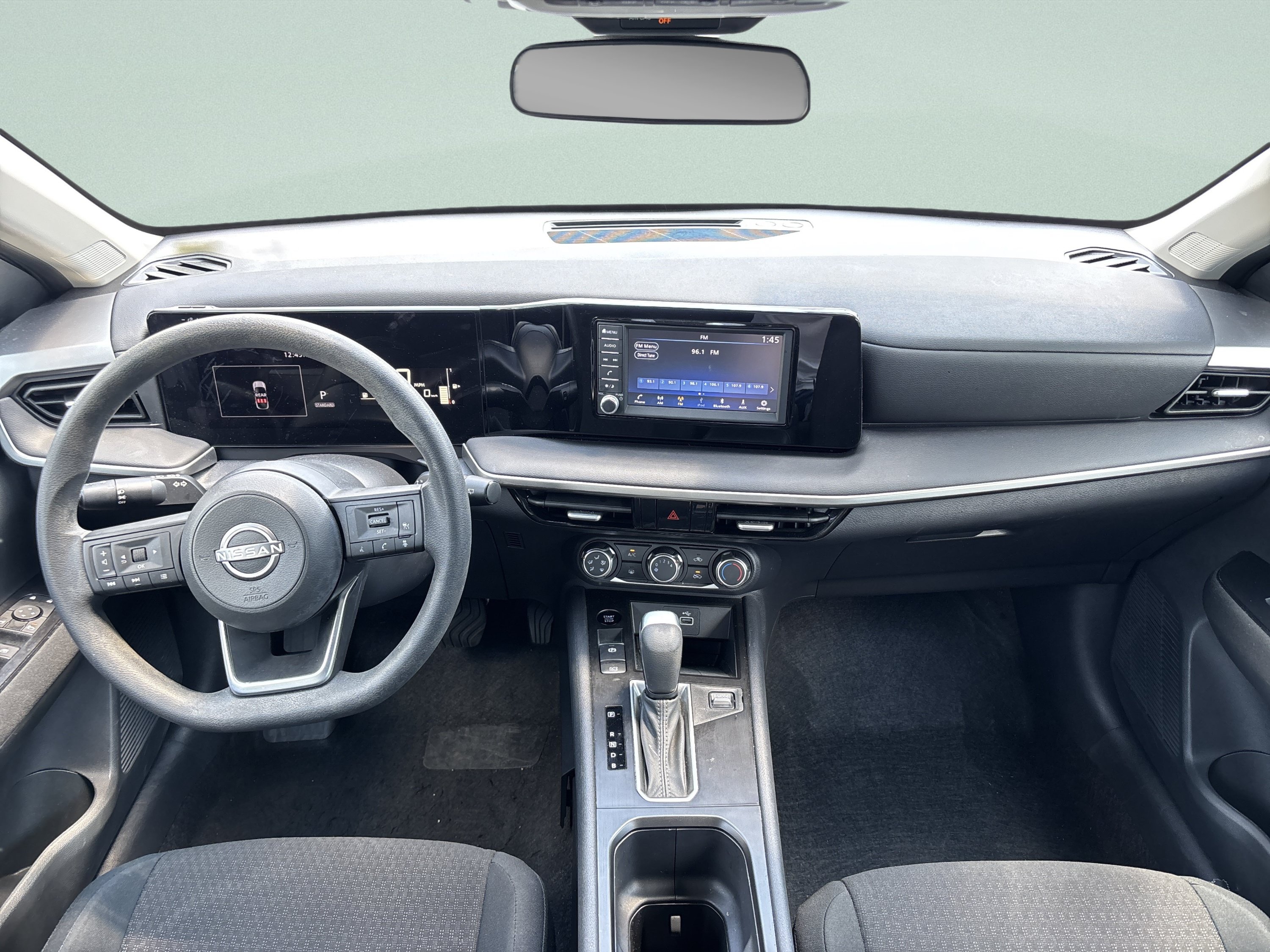 Used 2025 Nissan Kicks S AWD/4WD image 17