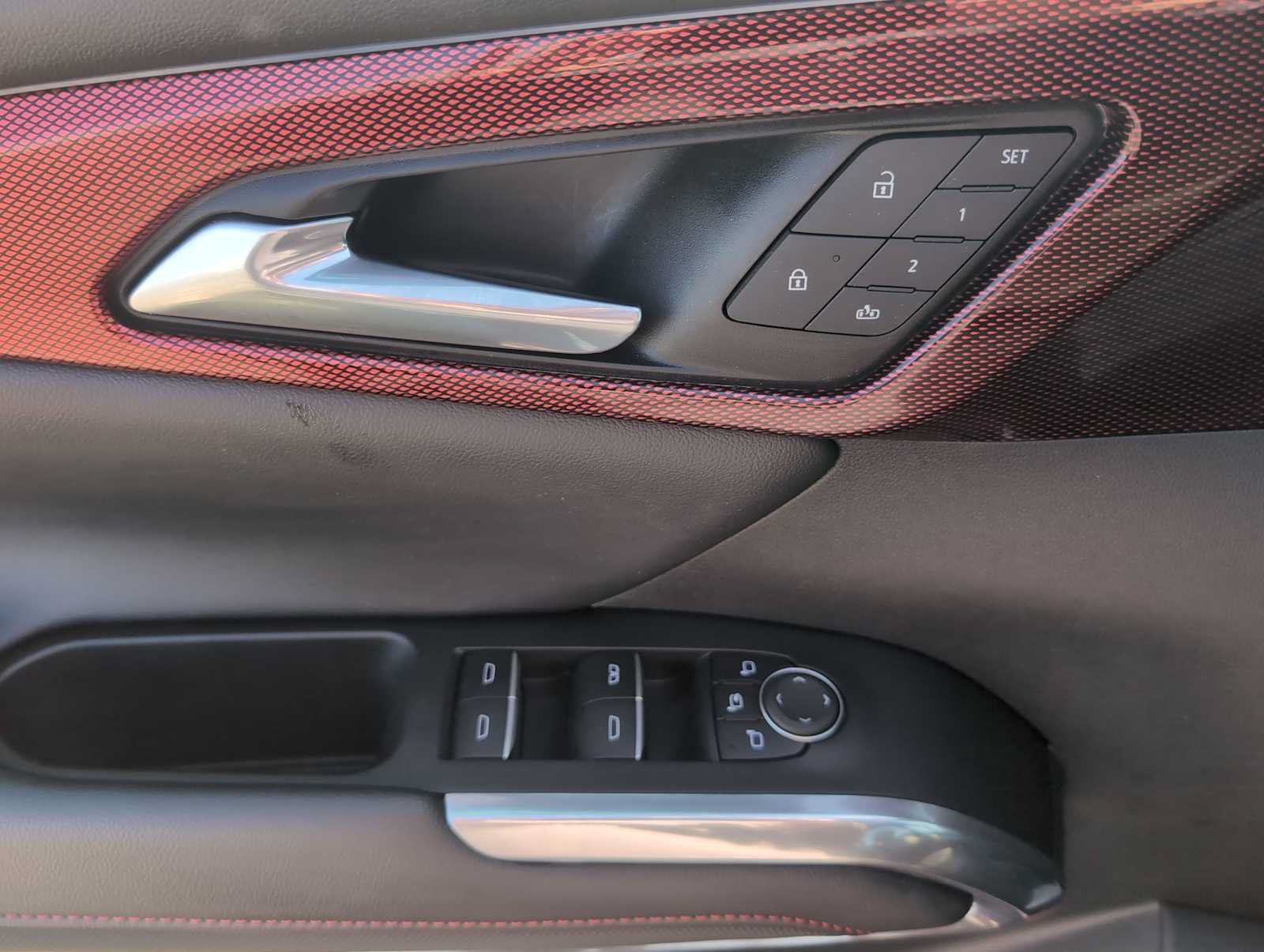 Used 2025 Chevrolet Traverse RS w/ LPO, Floor Liner Package AWD/4WD image 24