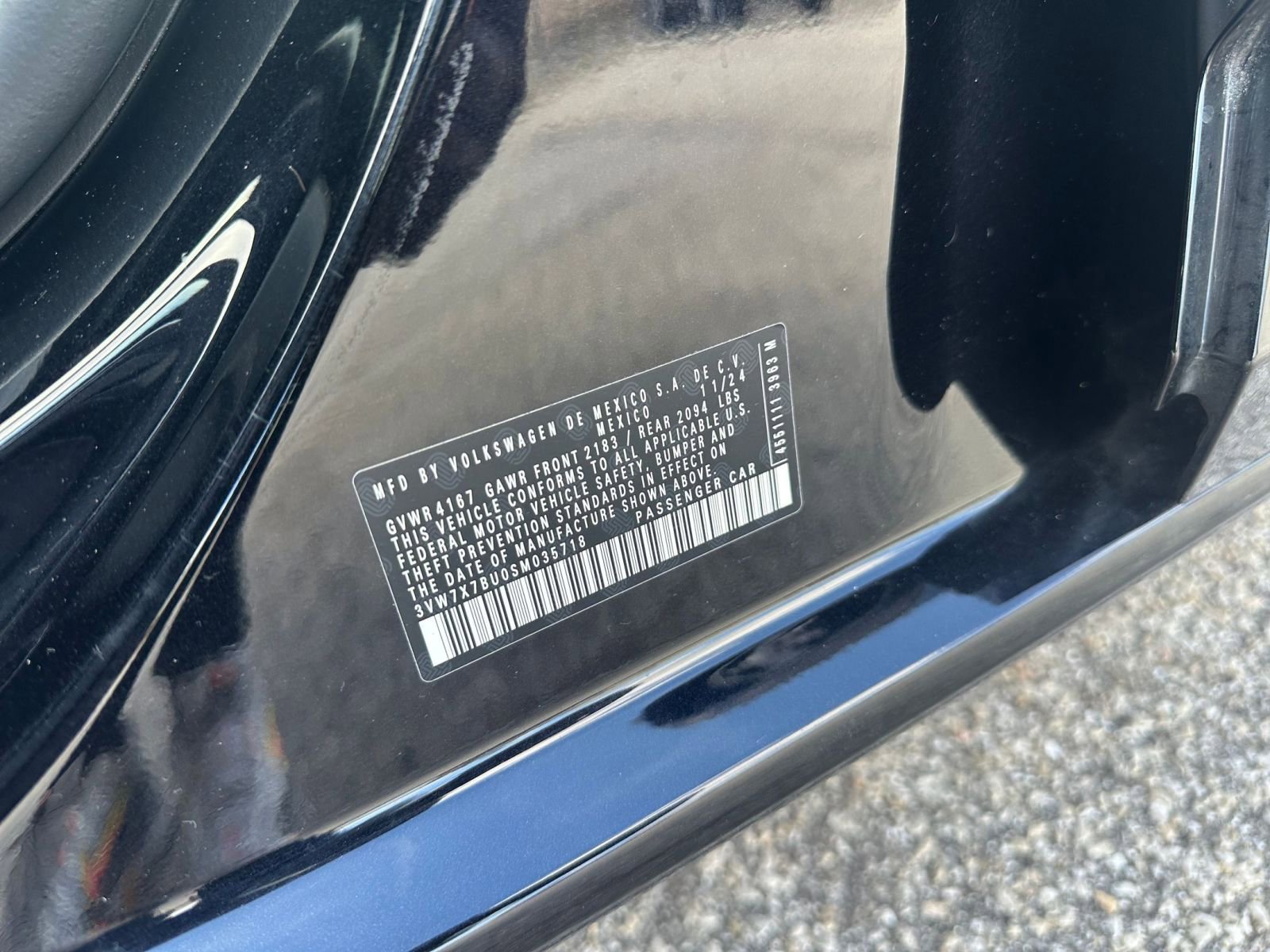 Used 2025 Volkswagen Jetta SE image 28