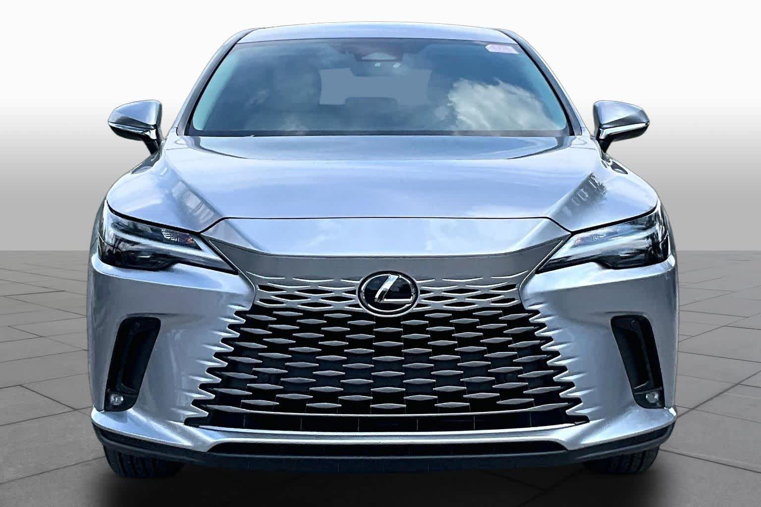 Used 2024 Lexus RX 350 FWD w/ Technology Package image 4