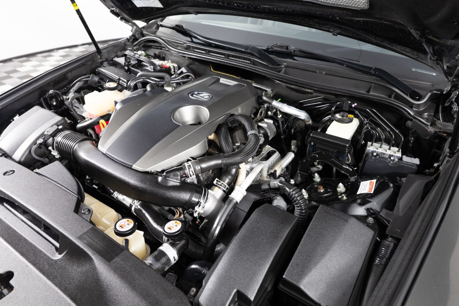 Used 2017 Lexus IS 200t RWD image 41