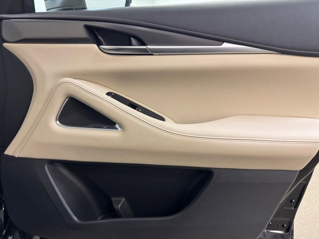 Used 2023 INFINITI QX60 Luxe w/ Performance Audio Package image 30