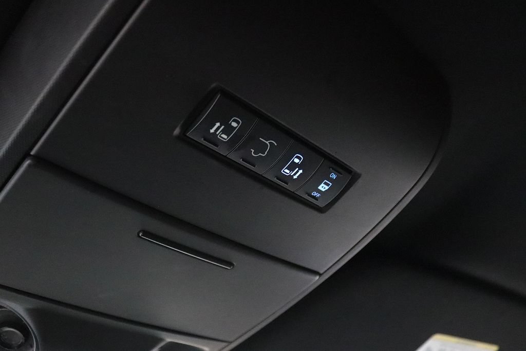 Used 2016 Dodge Grand Caravan R/T w/ Driver Convenience Group FWD image 13