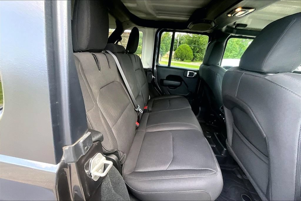 Used 2023 Jeep Wrangler Unlimited w/ 8.4" Radio Group AWD/4WD image 24