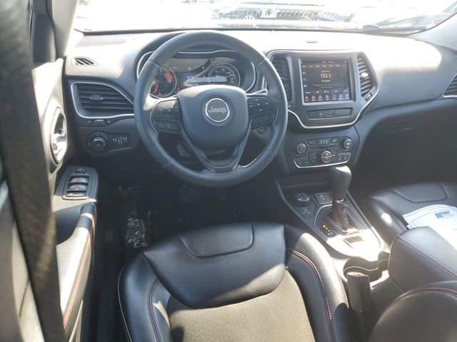 Used 2019 Jeep Cherokee Trailhawk image 11