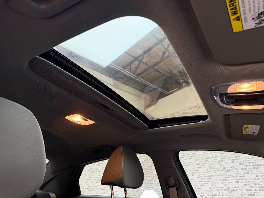 Certified 2024 Hyundai Elantra SEL w/ Convenience Package image 10