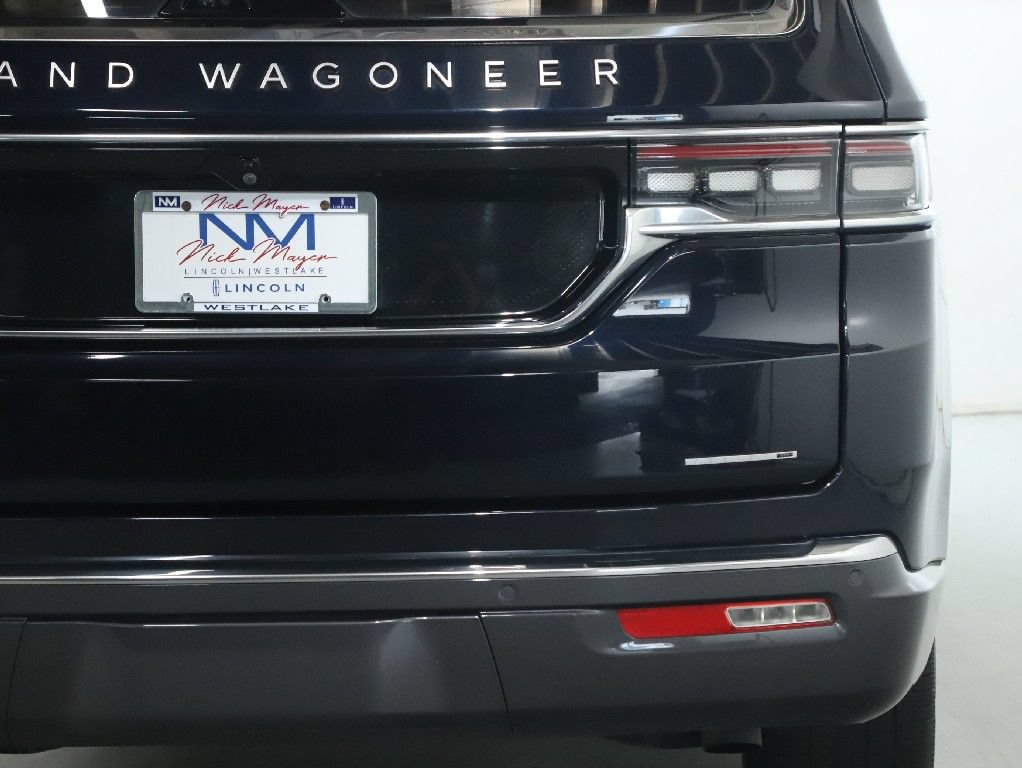 Used 2022 Jeep Grand Wagoneer Series III AWD/4WD image 49