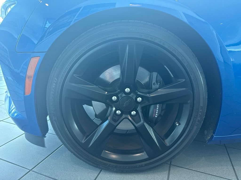 Used 2017 Chevrolet Camaro SS RWD image 16