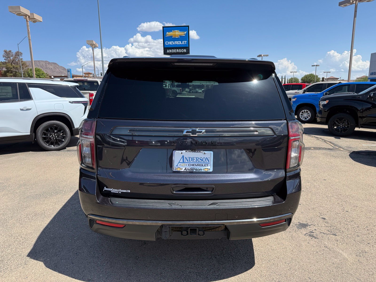 Certified 2022 Chevrolet Tahoe Z71 w/ Luxury Package AWD/4WD image 9
