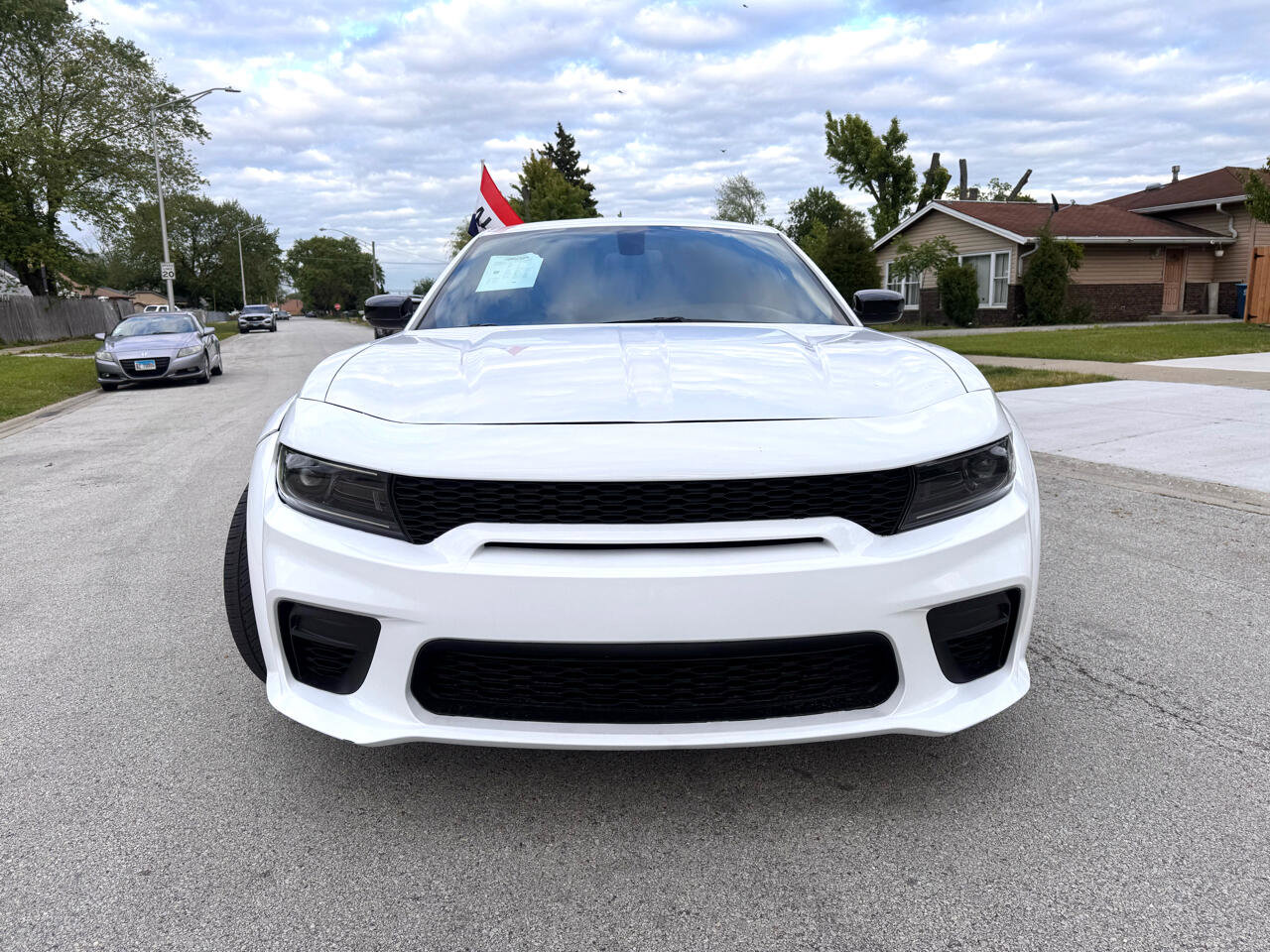 Used 2023 Dodge Charger SXT image 2
