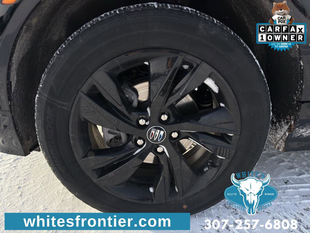 Used 2024 Buick Encore GX Sport Touring image 9