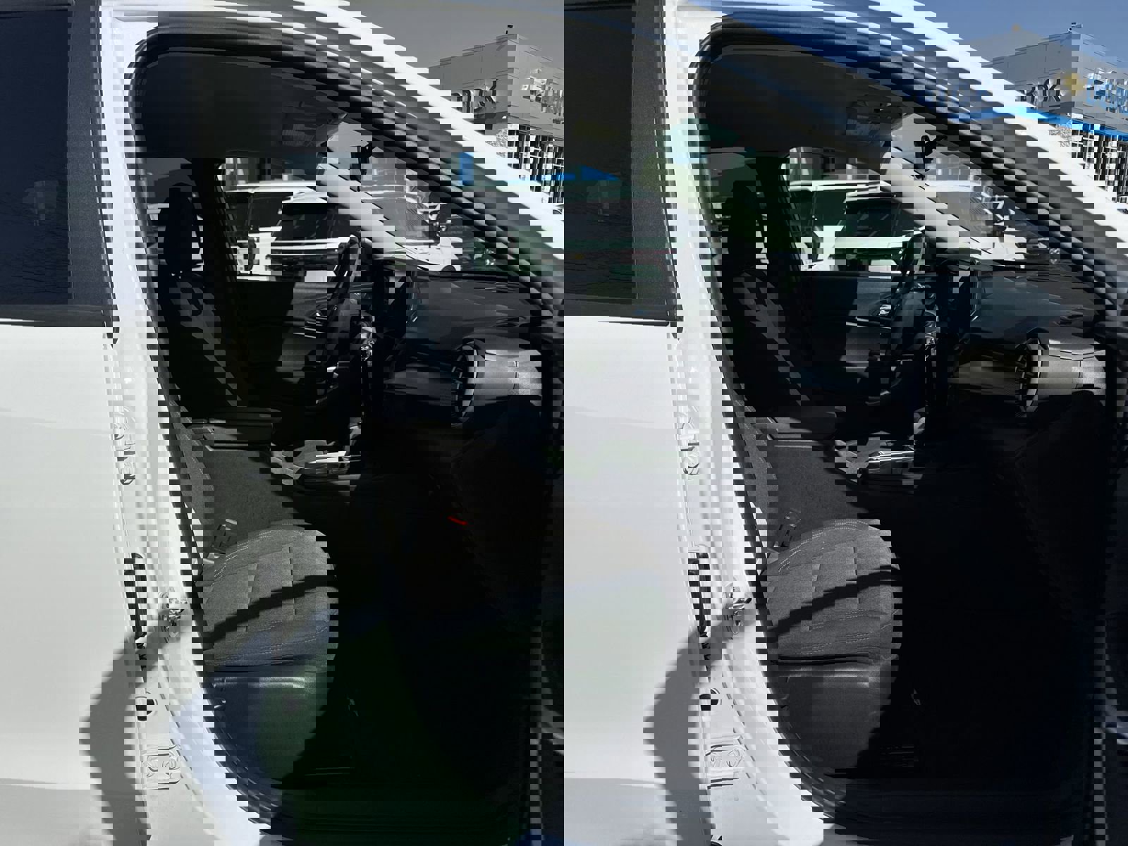 Used 2024 Chevrolet Trax LS image 32