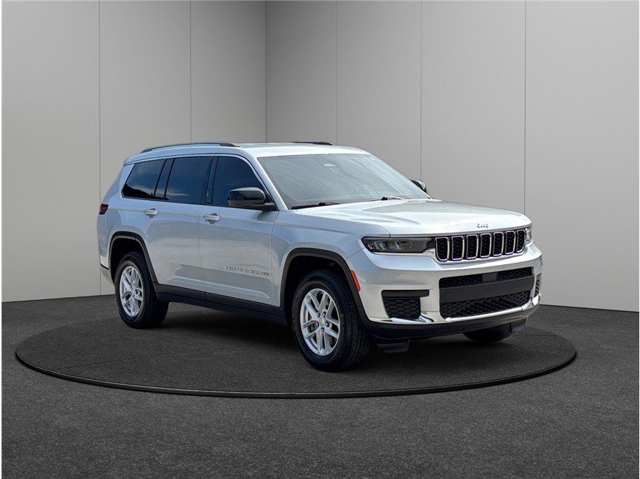 Used 2024 Jeep Grand Cherokee L Laredo
