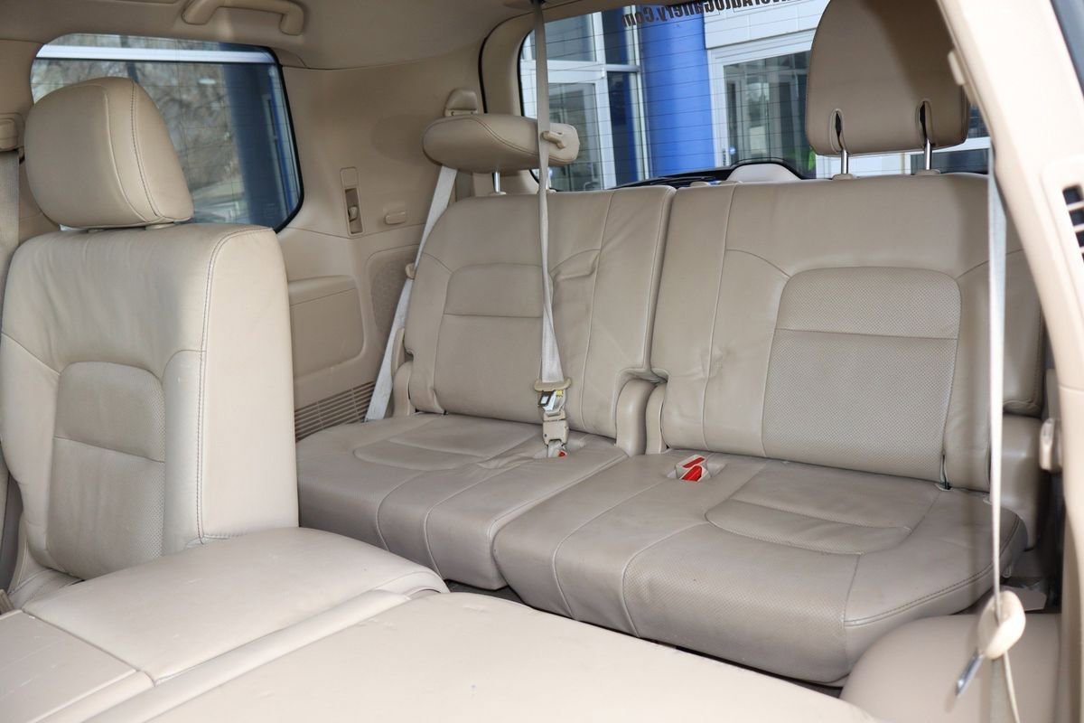 Used 2013 Toyota Land Cruiser image 10