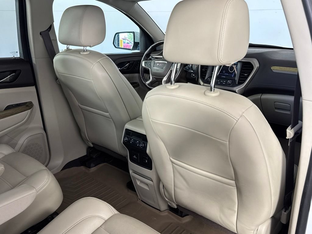 Used 2017 GMC Acadia Denali w/ Technology Package AWD/4WD image 47