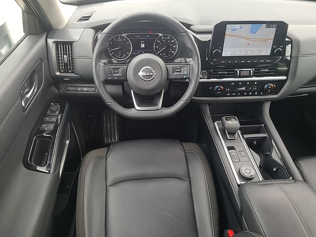 Used 2024 Nissan Pathfinder SL AWD/4WD image 26