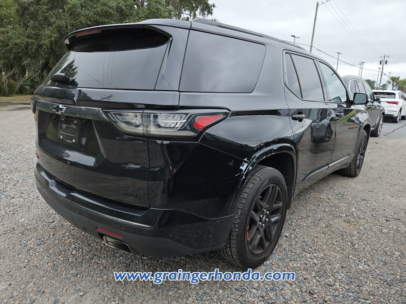 Used 2018 Chevrolet Traverse Premier w/ Redline Edition AWD/4WD image 5