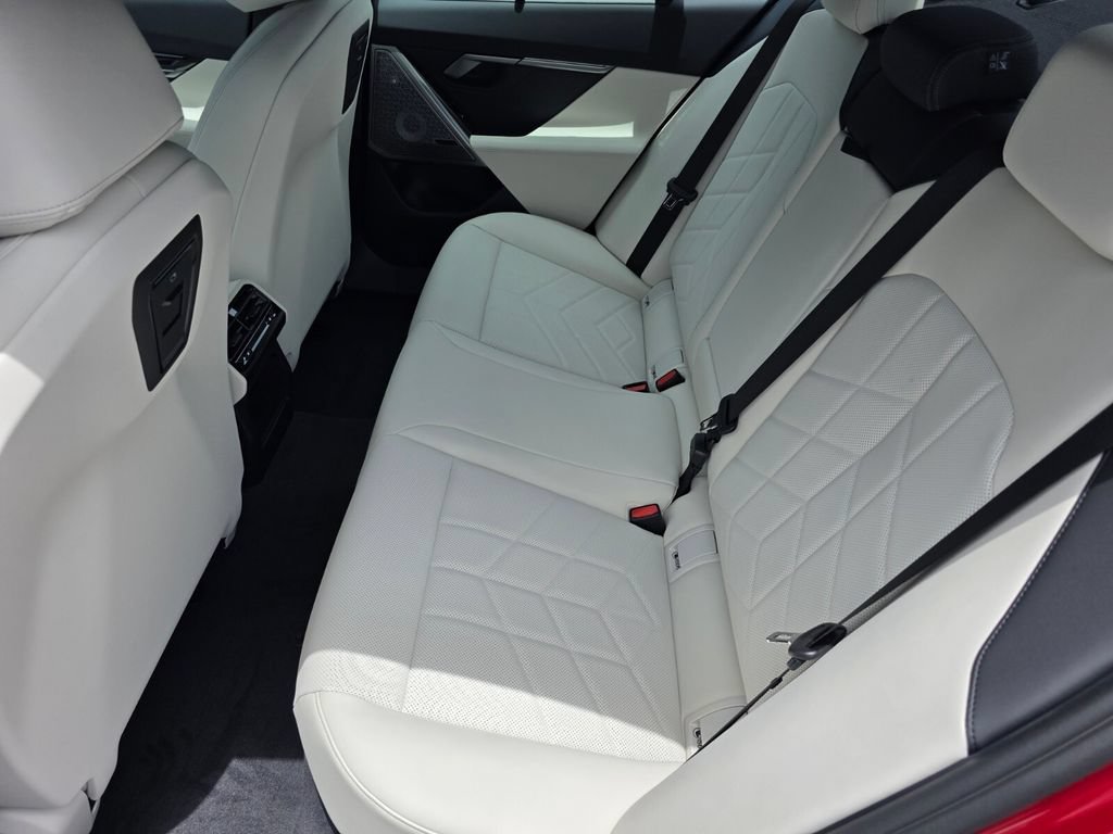 New 2026 BMW i5 M60 w/ Executive Package AWD/4WD image 12