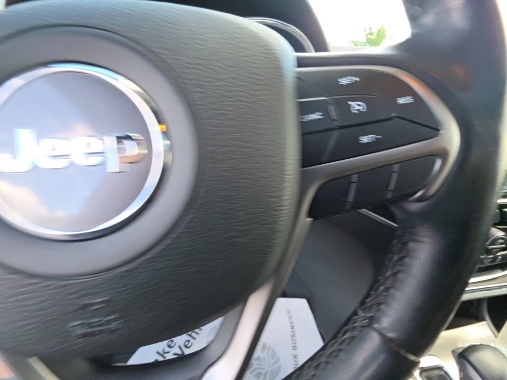 Used 2021 Jeep Grand Cherokee Limited AWD/4WD image 19