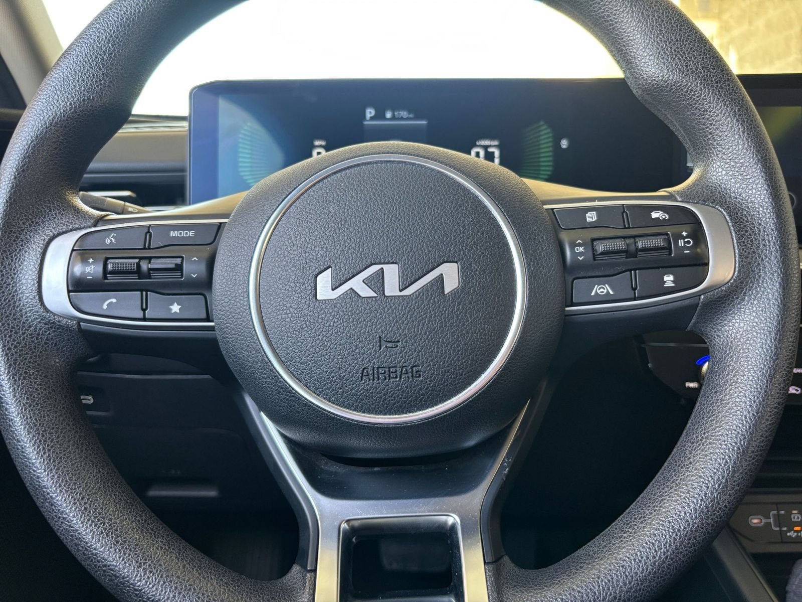 Used 2025 Kia K5 LXS FWD image 28