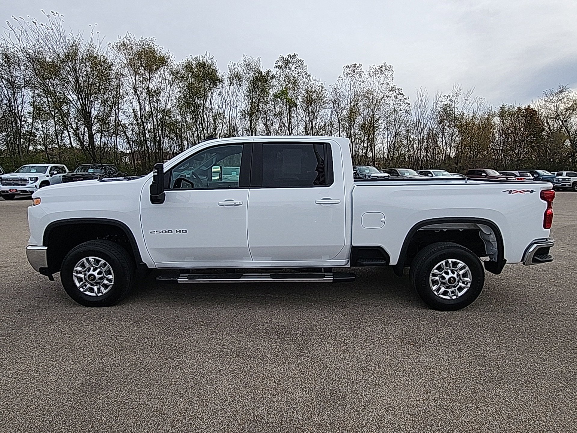 Used 2025 Chevrolet Silverado 2500 LT w/ Convenience Package image 5