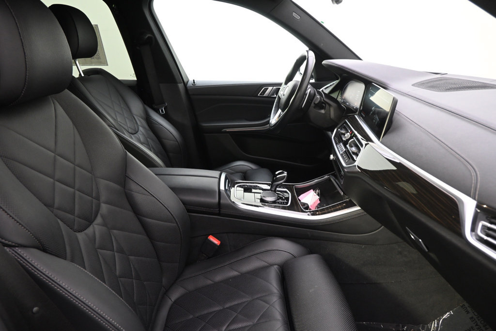 Used 2023 BMW X5 xDrive40i AWD/4WD image 16