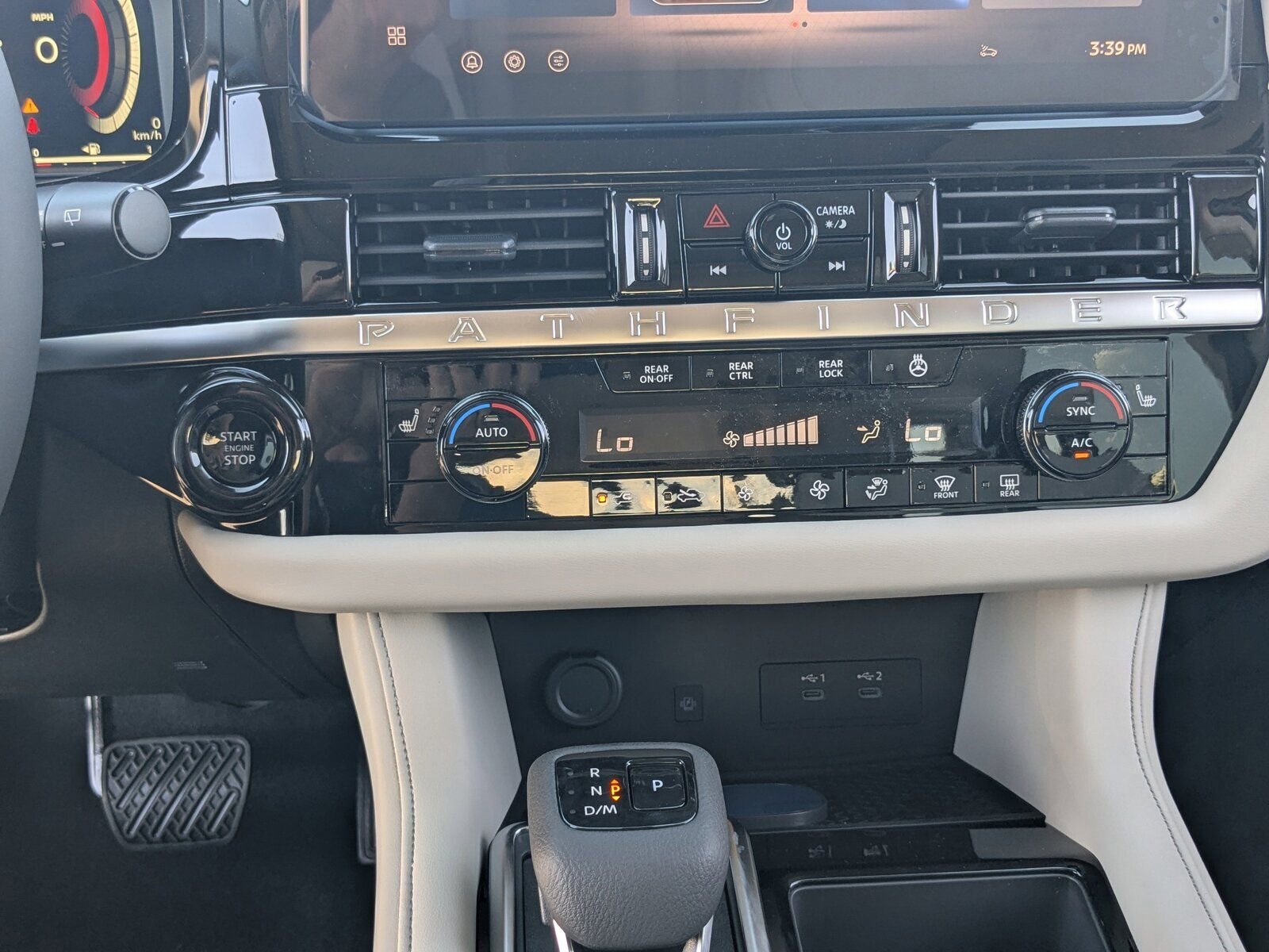 New 2026 Nissan Pathfinder SL image 18