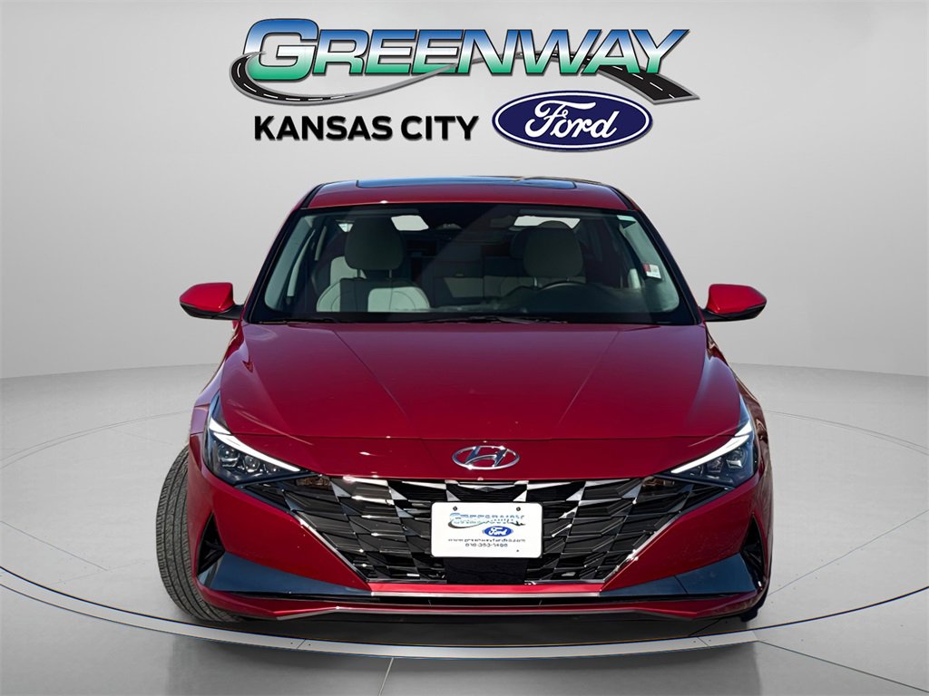 Used 2023 Hyundai Elantra Limited w/ Cargo Package image 2
