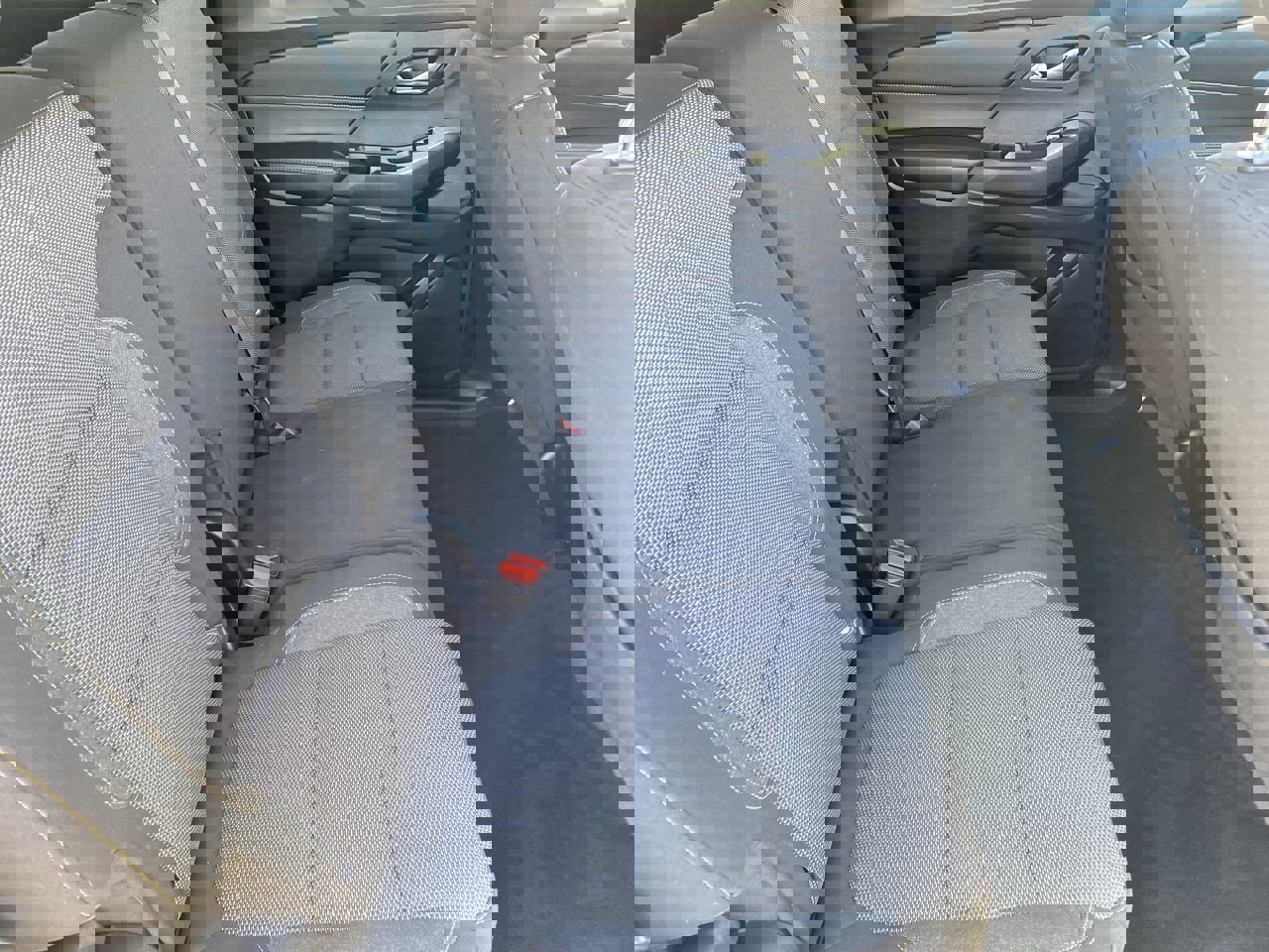 Used 2021 Chevrolet Traverse LS image 24