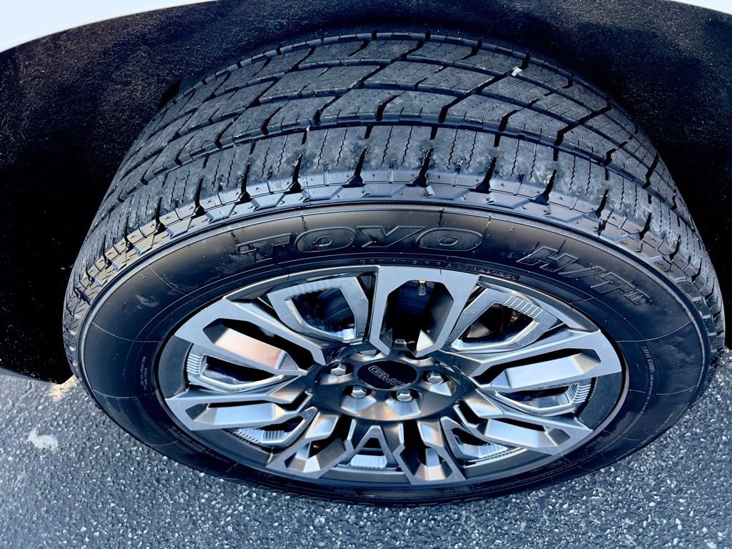 Used 2024 GMC Yukon XL Denali Ultimate image 46