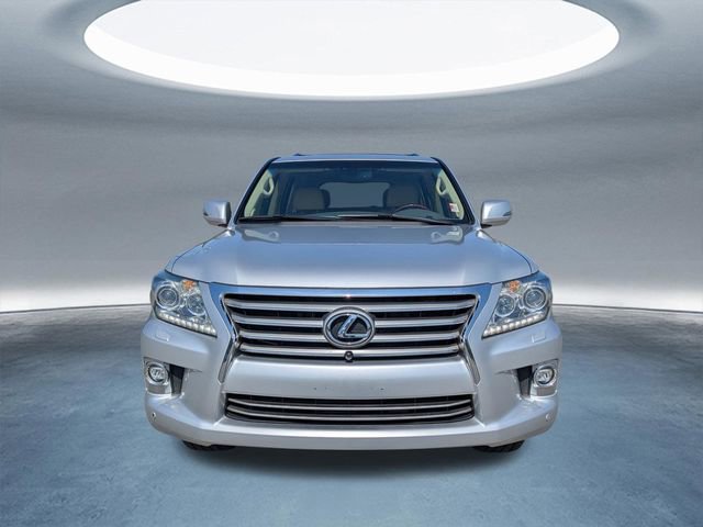 Used 2015 Lexus LX 570 4WD w/ Luxury Package image 9