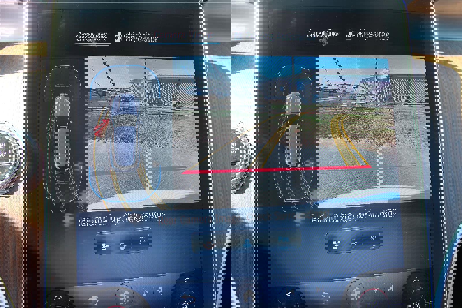 Used 2024 Mercedes-Benz GLC 300 4MATIC image 17