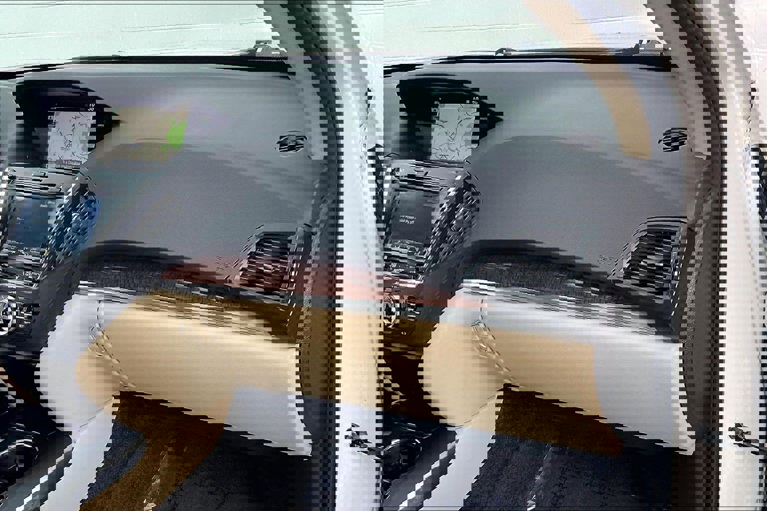 Used 2018 Acura MDX SH-AWD w/ Technology Package image 21