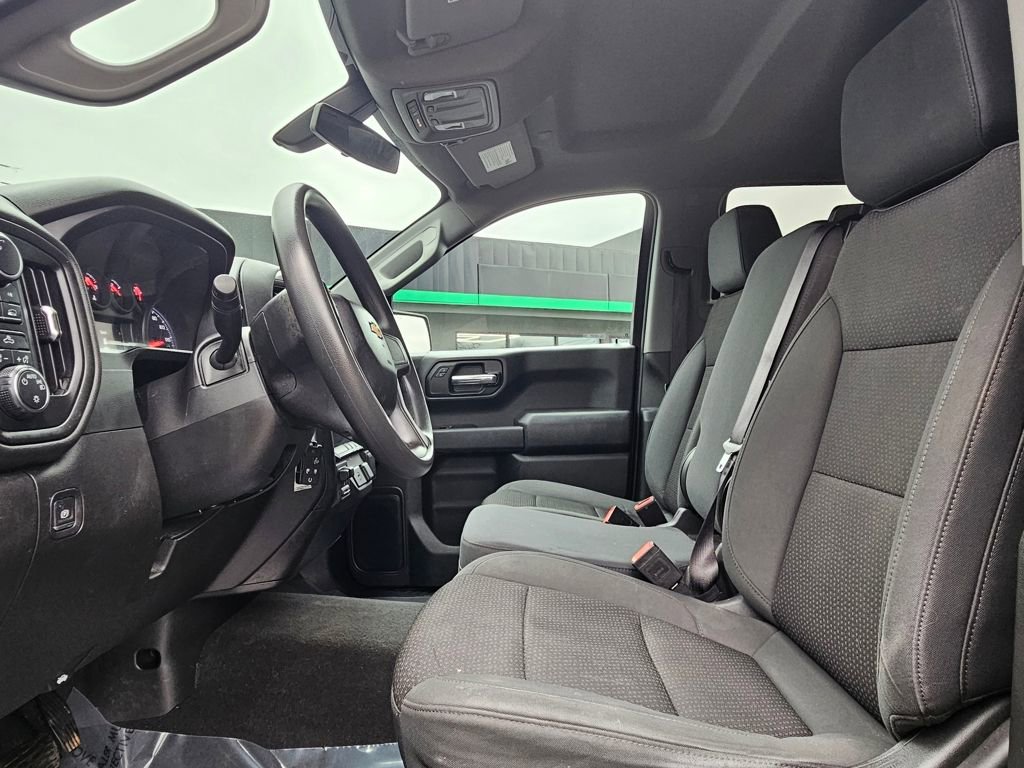 Used 2020 Chevrolet Silverado 1500 Custom w/ Custom Value Package image 8