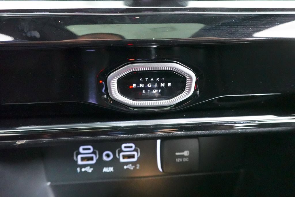 New 2026 Jeep Grand Cherokee L Limited w/ Limited Altitude Package AWD/4WD image 19