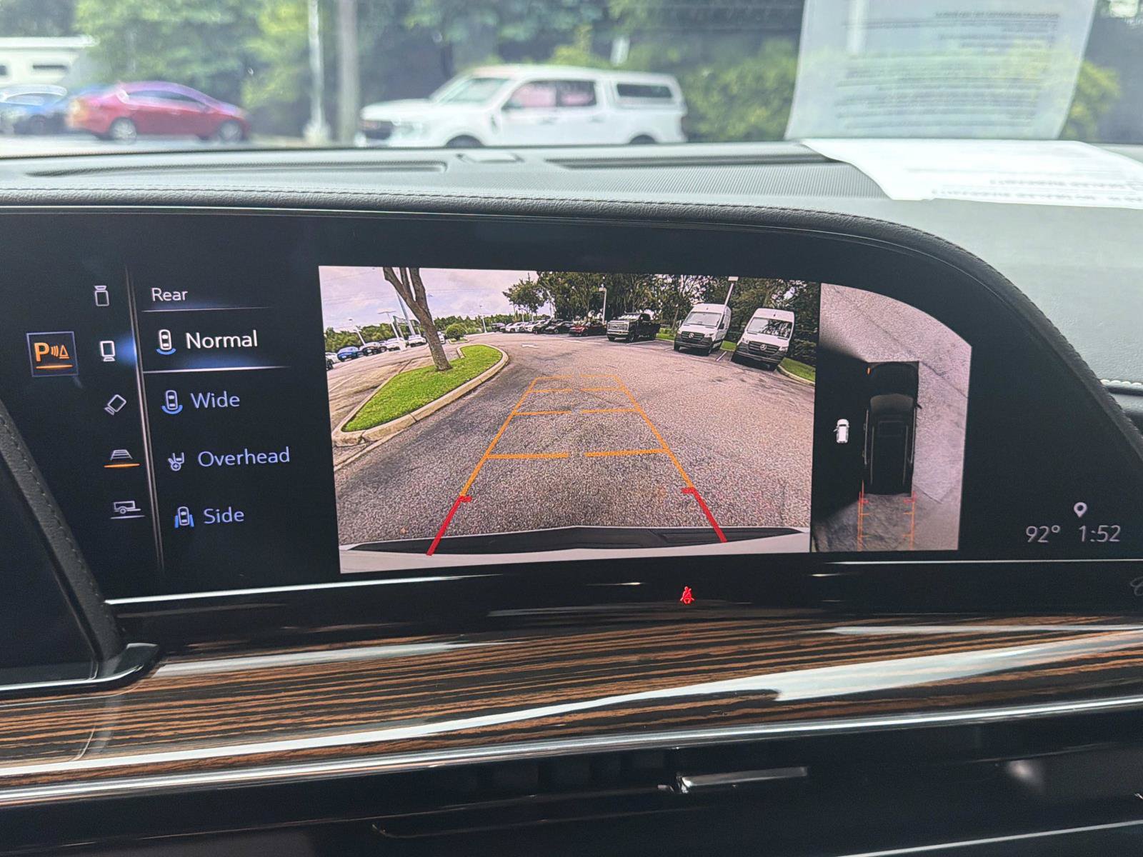 Used 2023 Cadillac Escalade Luxury RWD image 21