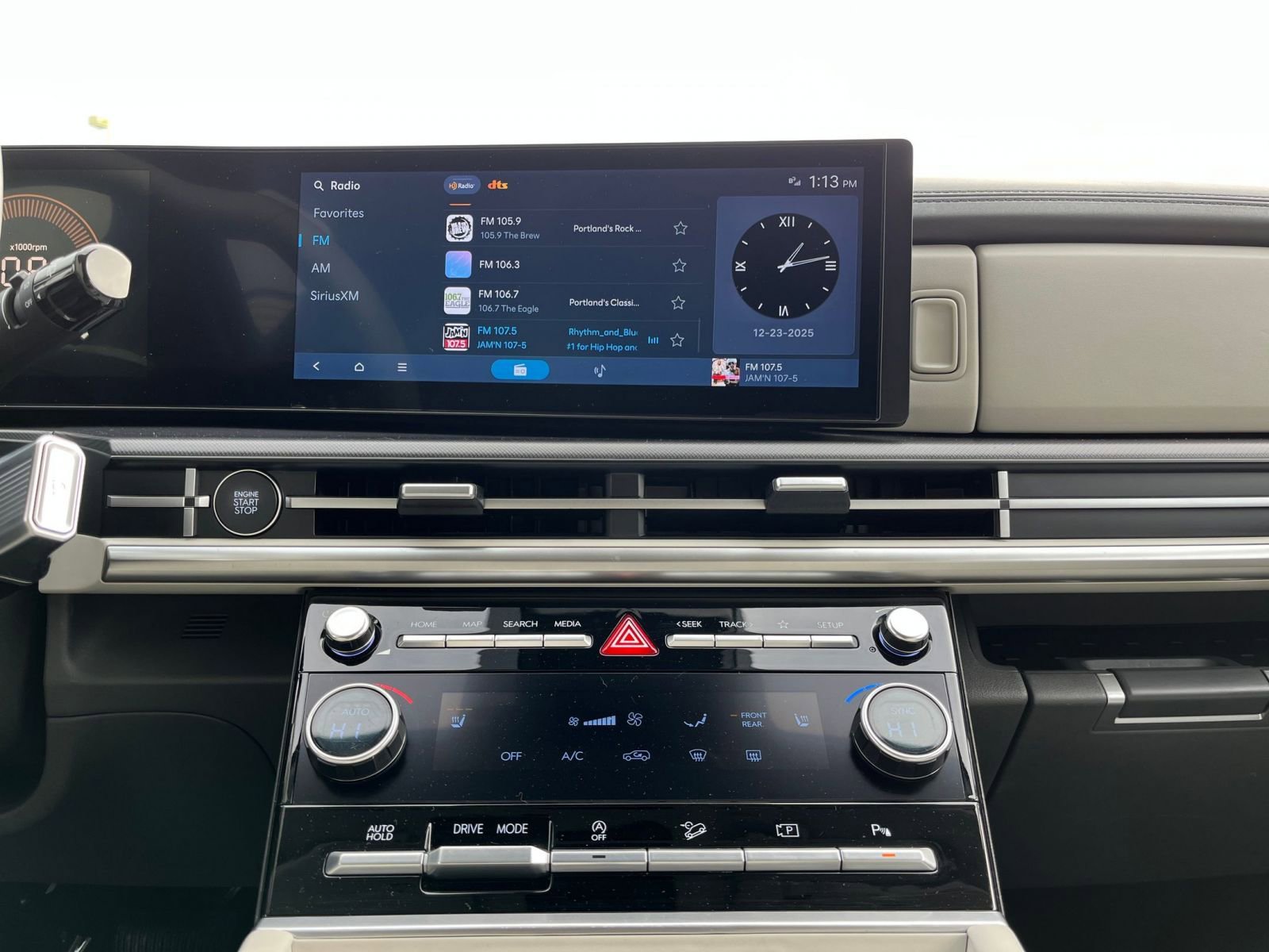 Used 2025 Hyundai Santa Fe SEL image 21