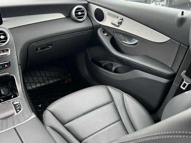 Used 2022 Mercedes-Benz GLC 300 4MATIC image 15