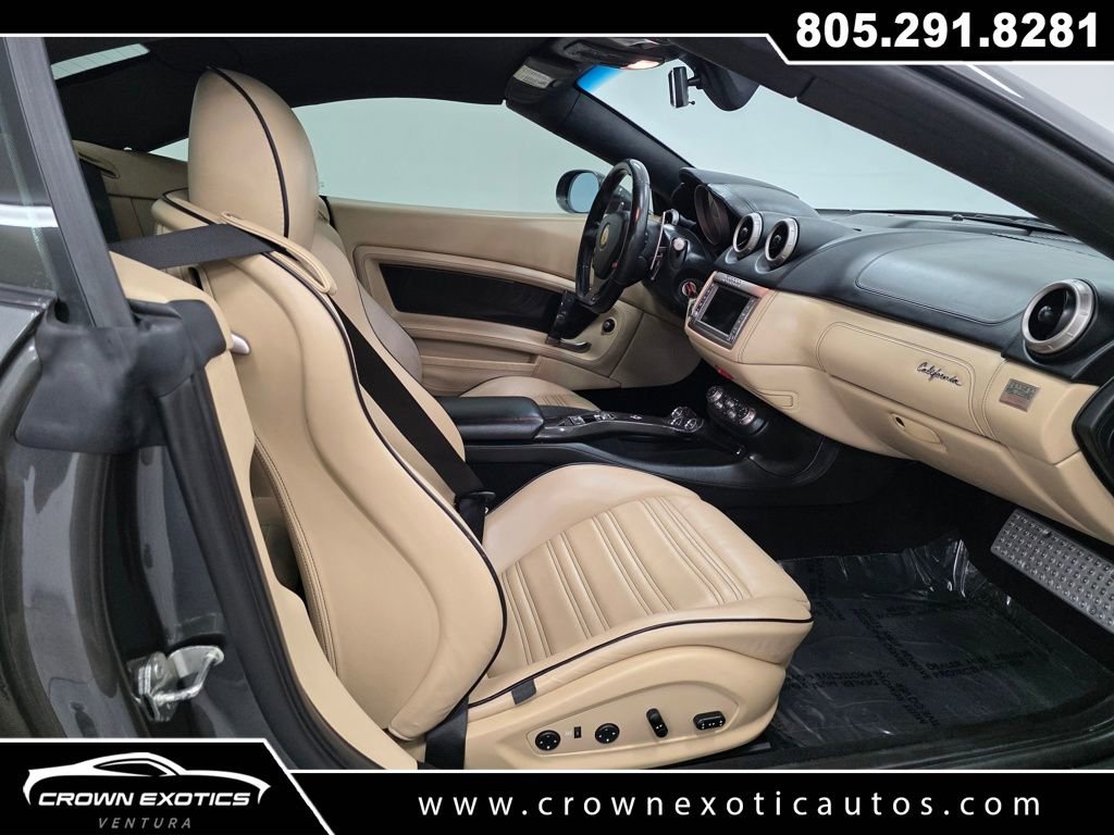 Used 2012 Ferrari California image 33
