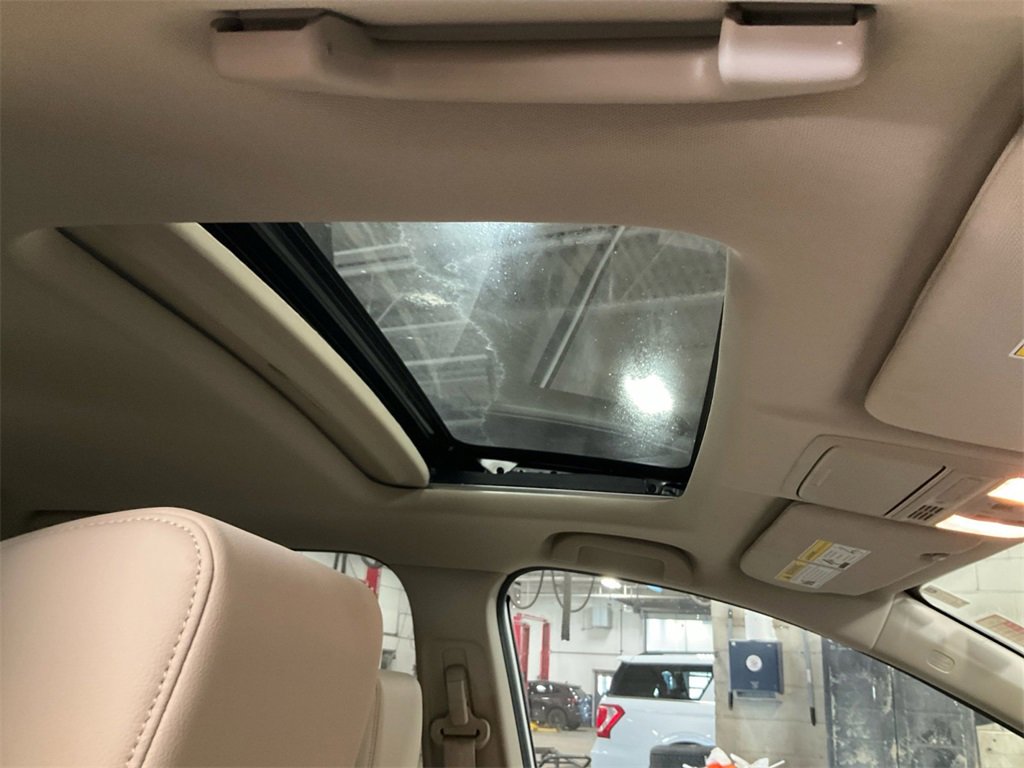 Used 2022 Honda CR-V EX-L image 19