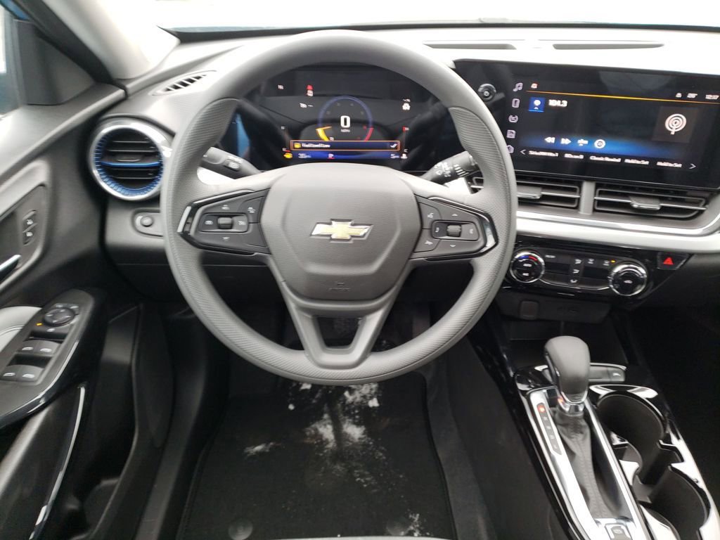 New 2026 Chevrolet Trax LT image 13