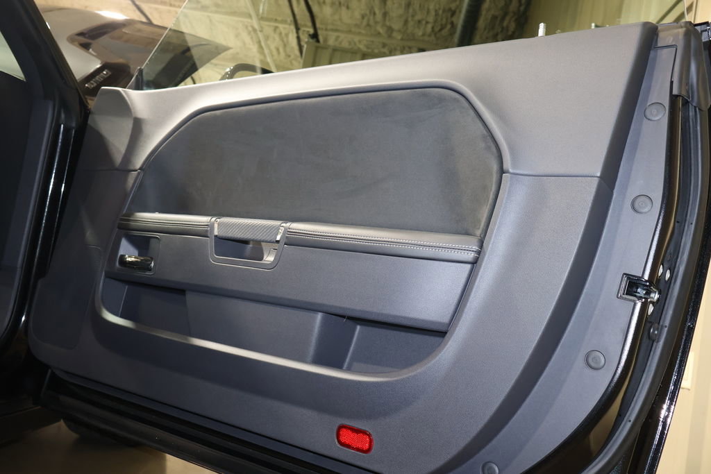 Used 2008 Dodge Challenger SRT8 image 23