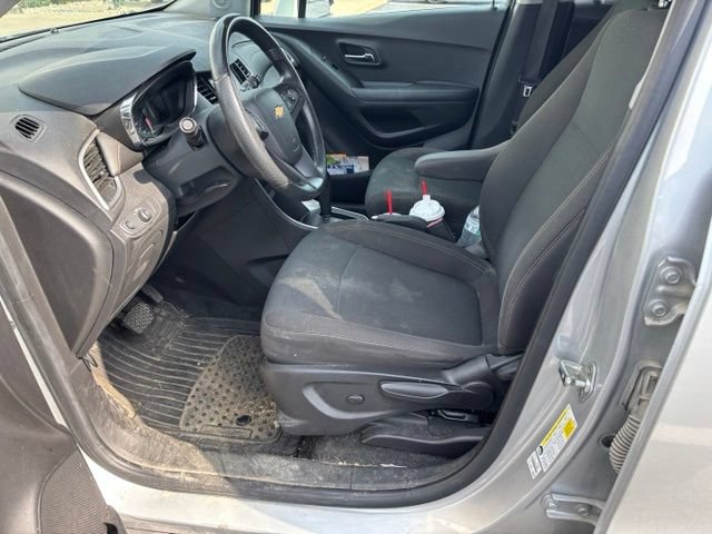 Used 2020 Chevrolet Trax LS w/ Tint and Cruise Package FWD image 14