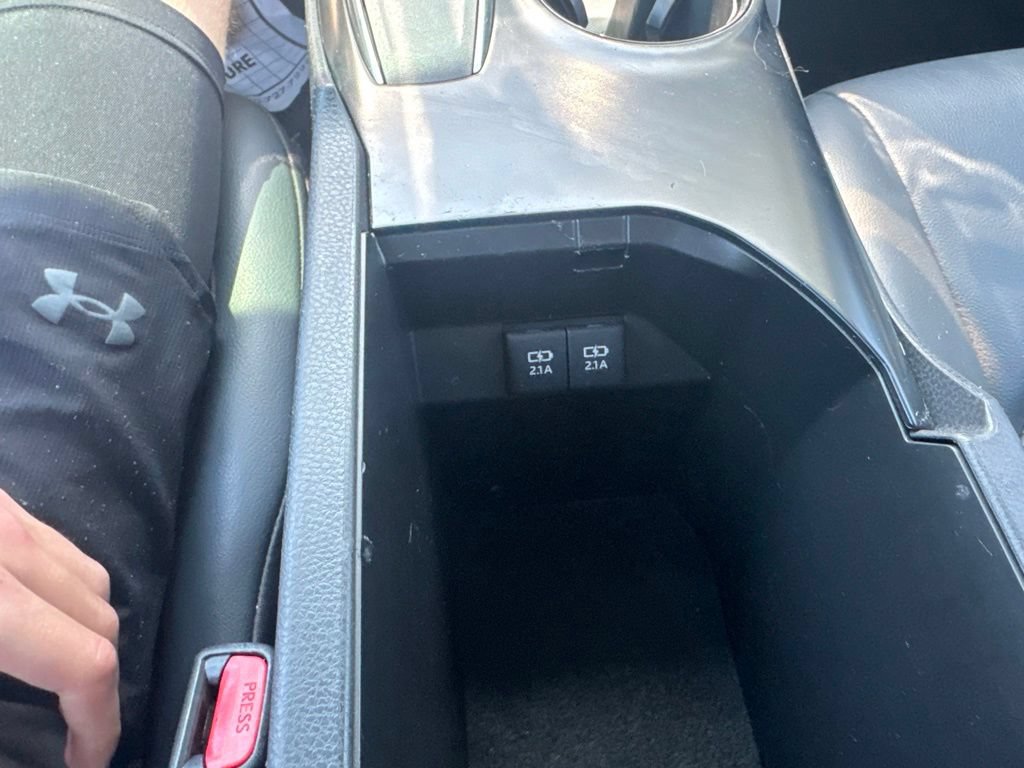 Used 2020 Toyota Camry SE FWD image 47