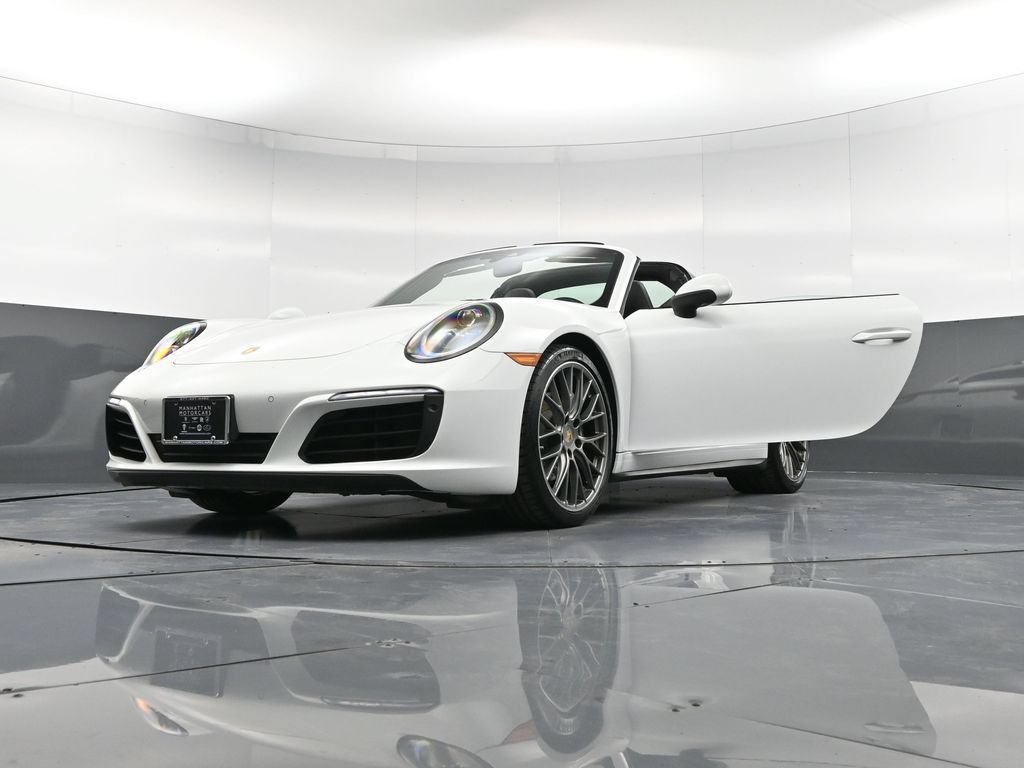 Certified 2019 Porsche 911 Targa 4 AWD/4WD image 38