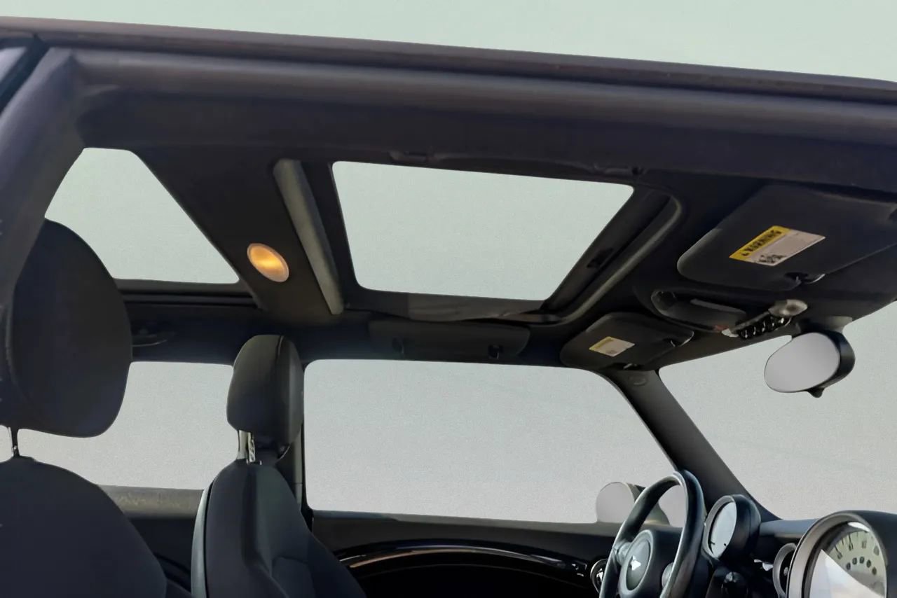 Used 2009 MINI Cooper S image 11