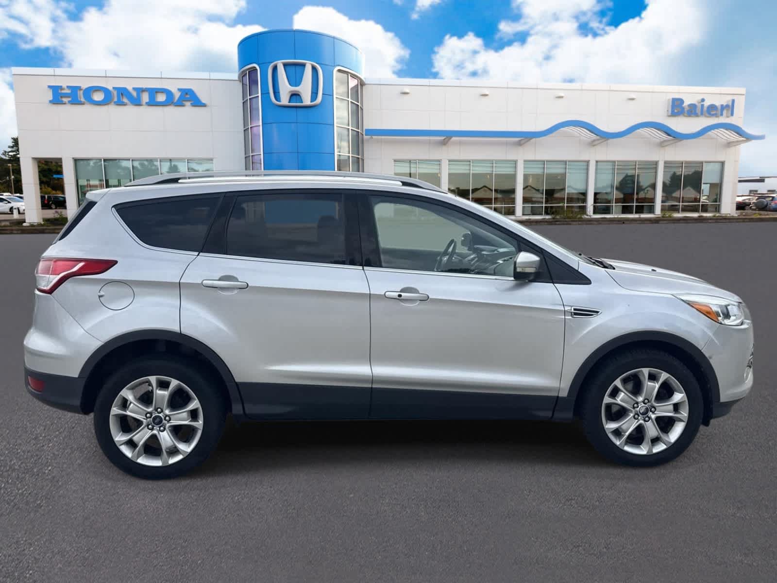 Used 2016 Ford Escape Titanium AWD/4WD image 6