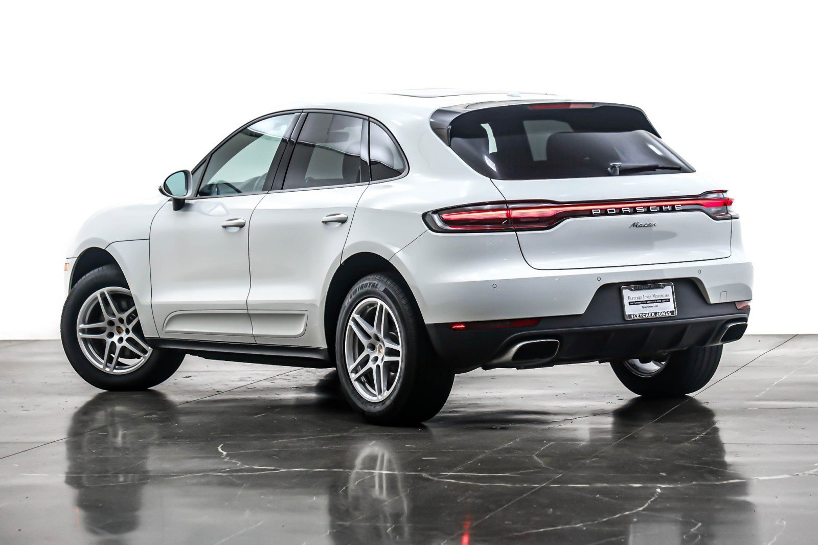 Used 2019 Porsche Macan image 11